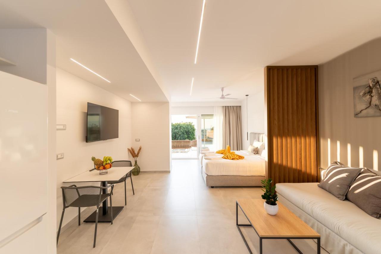 Thimios Suites Adults Only Acharavi  Zewnętrze zdjęcie